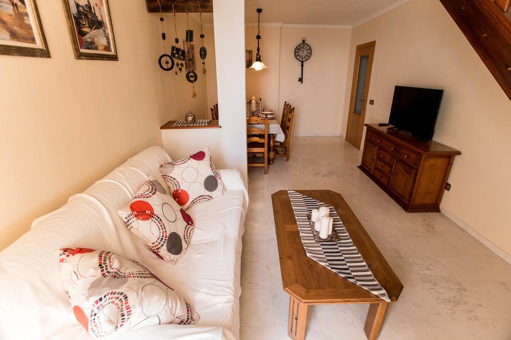 Deluxe Sea View Apartments Τορρεμολίνος Εξωτερικό φωτογραφία