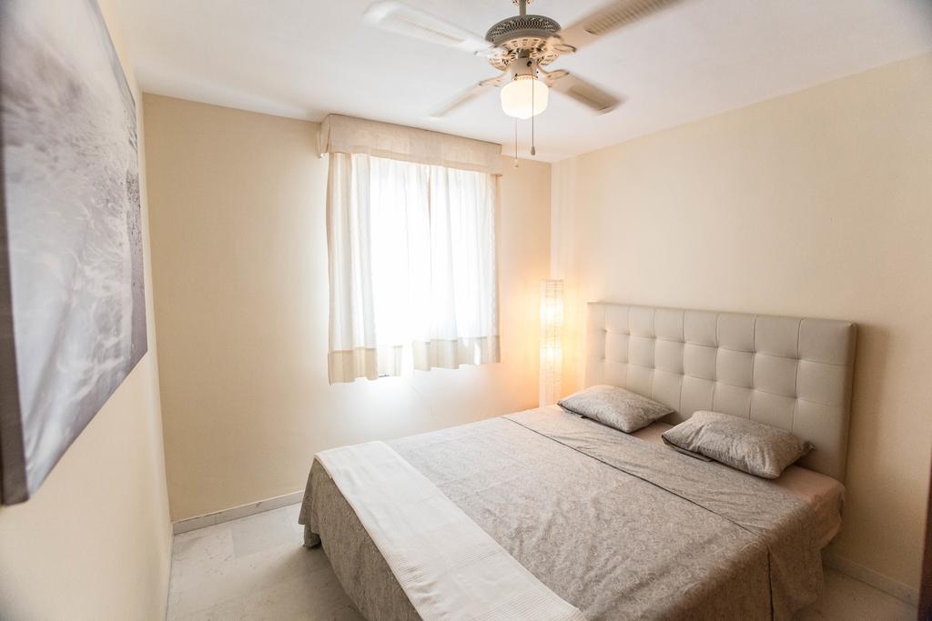Deluxe Sea View Apartments Τορρεμολίνος Εξωτερικό φωτογραφία